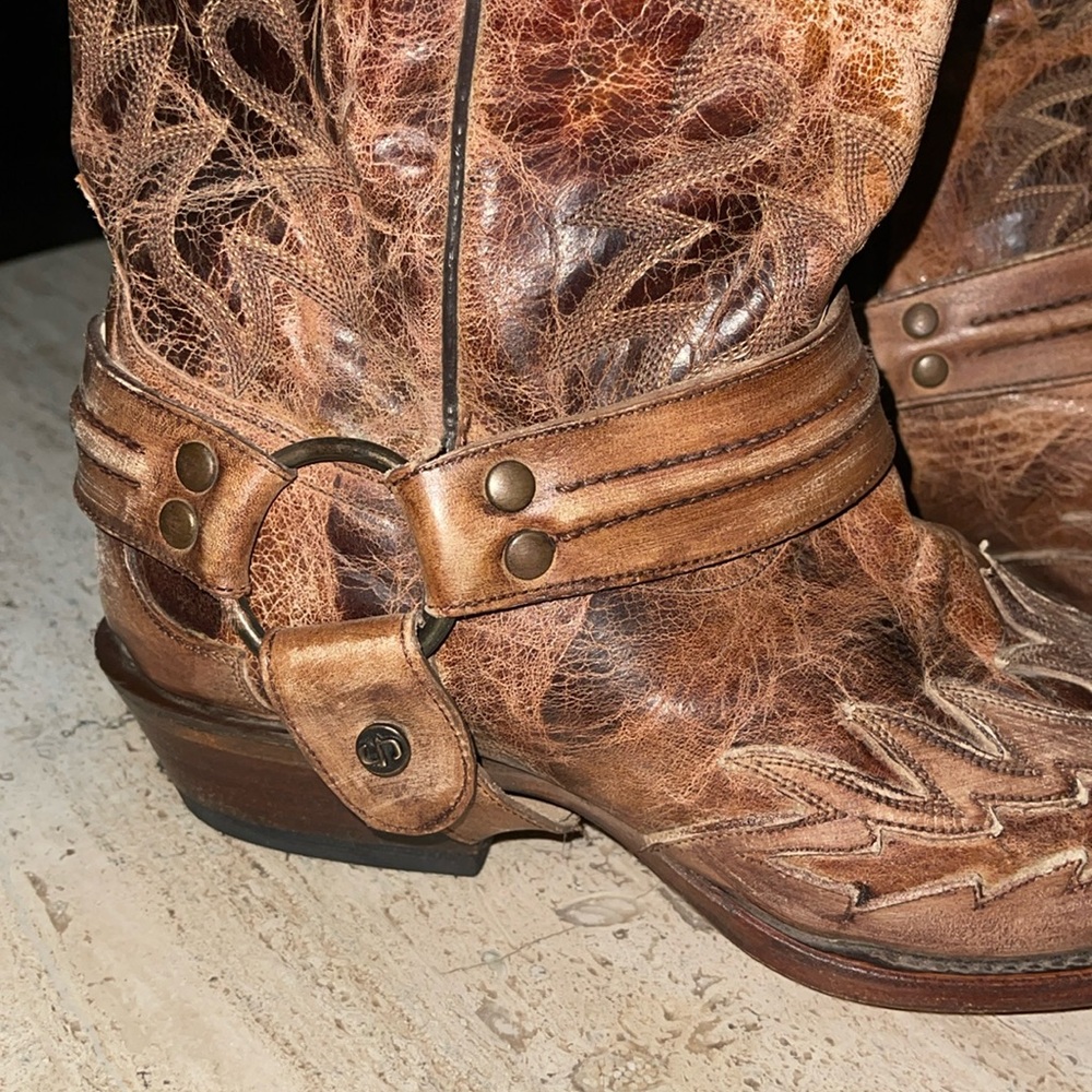 STETSON Men’s Outlaw Bad Guy Harness Boots Tru X Lug Sole Handcrafted Tan Size 9 - Picture 4 of 16